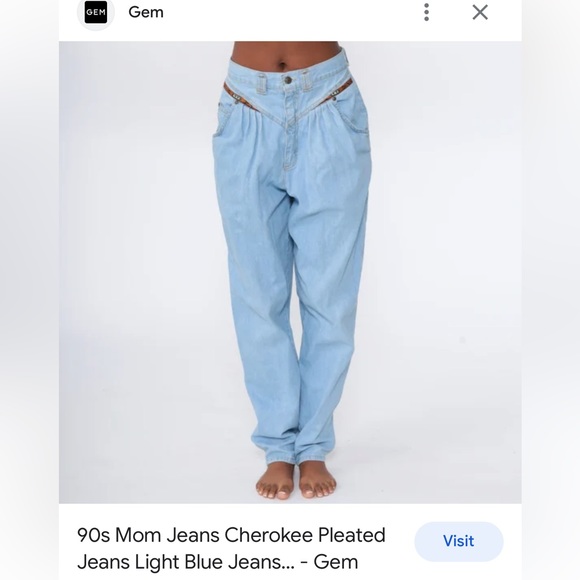 VINTAGE women’s Cherokee light wash, high waisted, pleated jeans - Picture 14 of 14